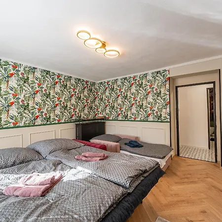 Luxusny Pri Nemocnici Apartmán